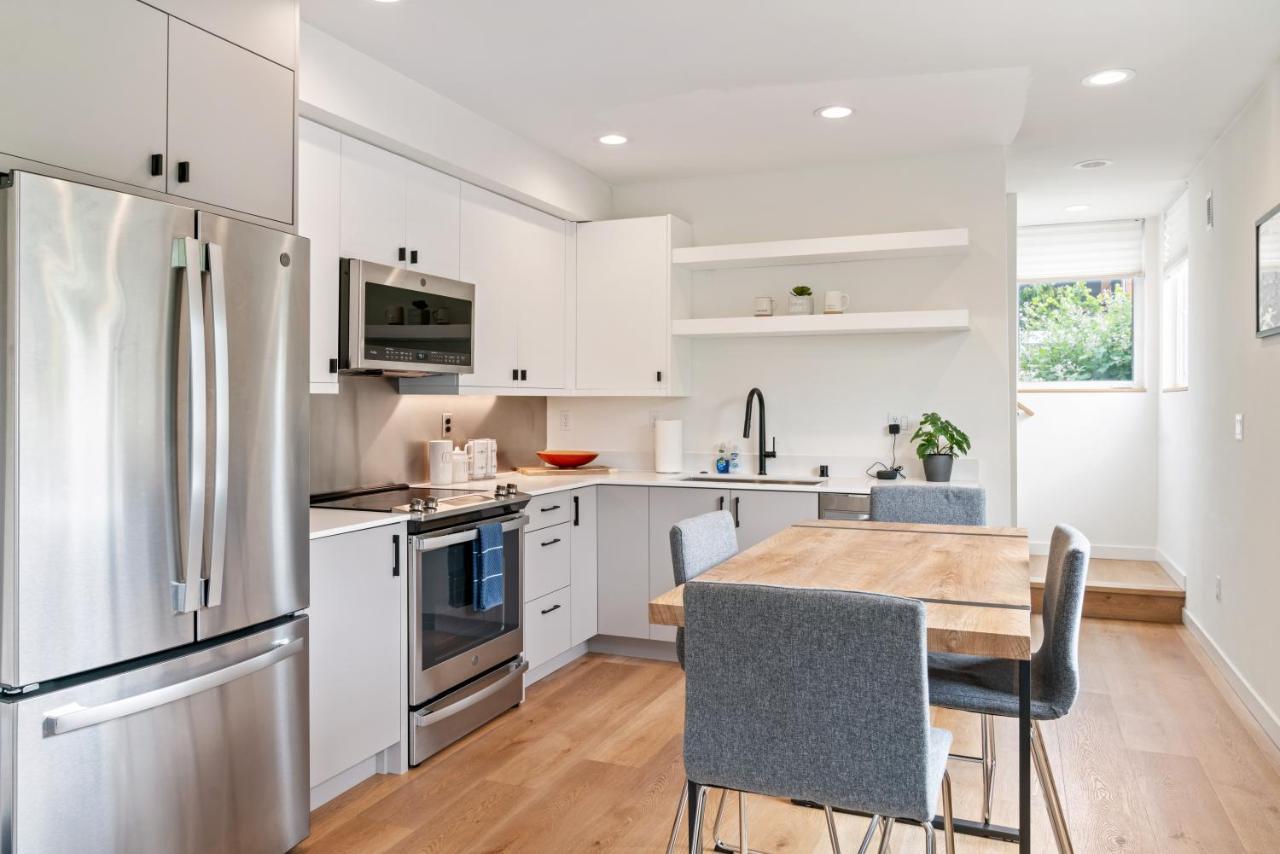Apartamento Modern Two Story Townhouse Near Light Rail Seattle Exterior foto